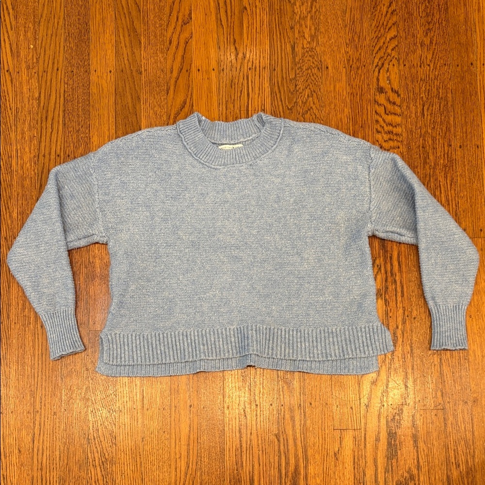 American Eagle Light Blue Crew Neck Sweater Women's Small – Oversized Boxy Crop